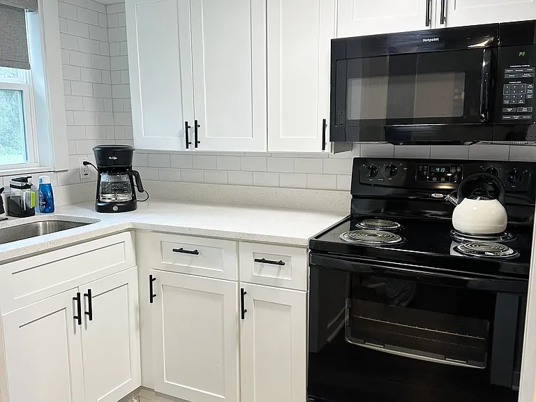 3405 Hamilton Ave #C — Photo 8