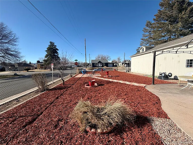 4095 W Arizona Ave — Photo 24