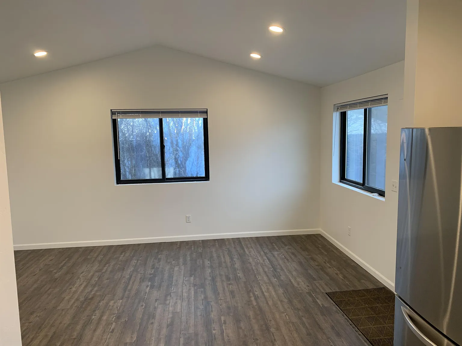 414 Maple Drive - A — Photo 2