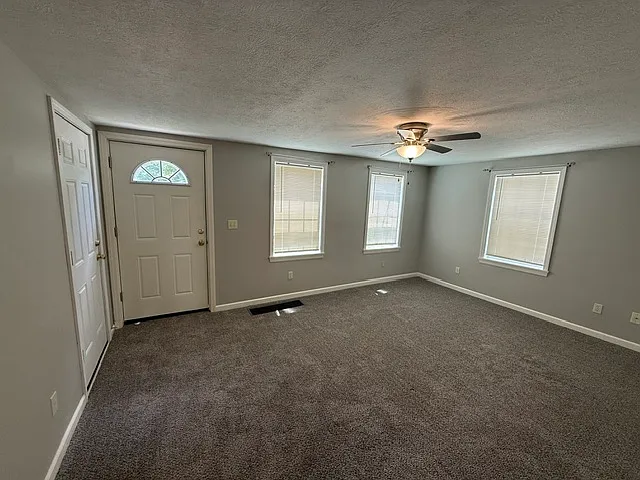 239 W North St #1 — Photo 13