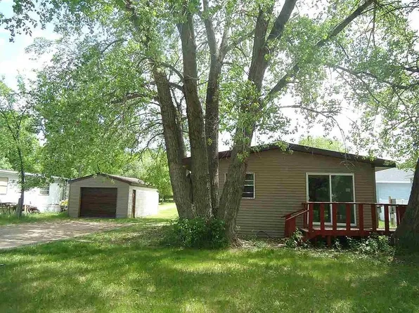 7950 Highway 2 E Lot 129, Minot, ND 58701