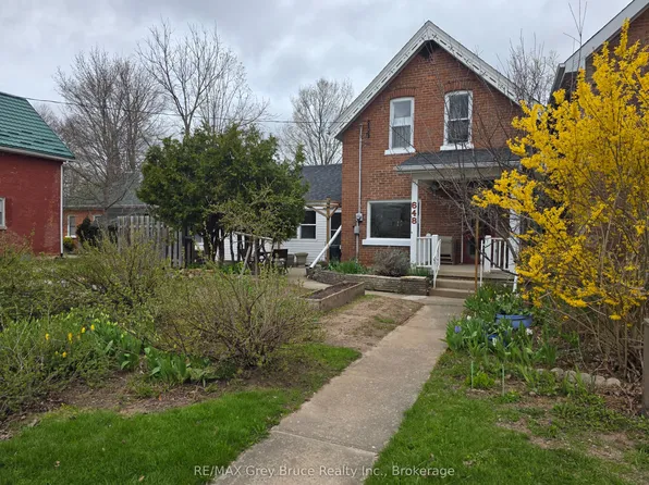 648 9th St E, Owen Sound, ON N4K 1P7