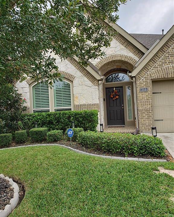 1st image of 2518 Mountain Sage Dr