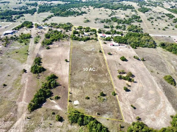 251 Dovie Ln, Milford, TX 76670