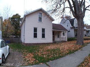 1129 3rd St NW, Grand Rapids, MI 49504