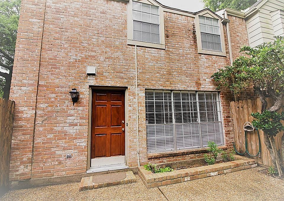 1st image of 889 Wax Myrtle Ln