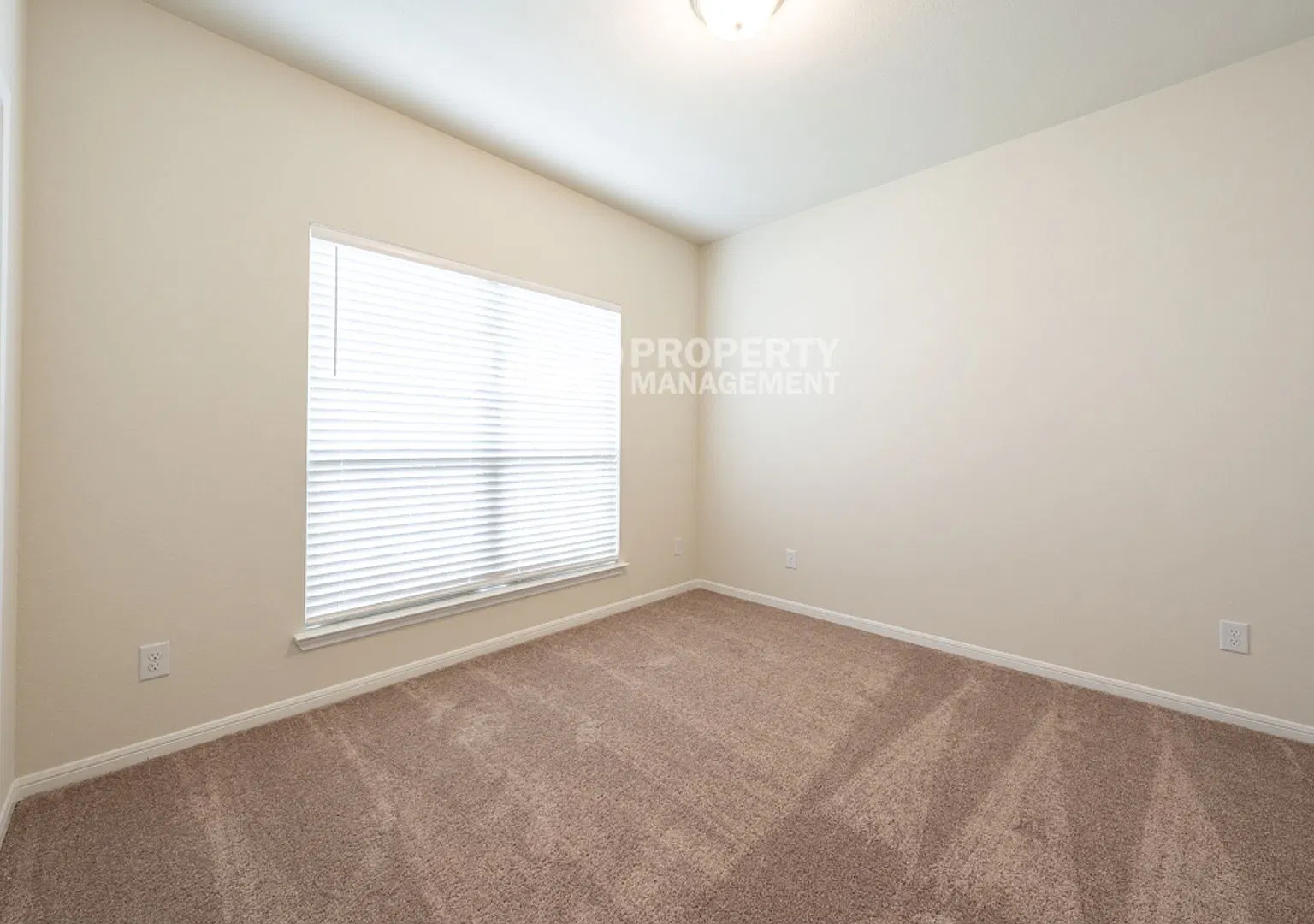 Large Home - 4 Bed- 2.5 Bath- Almost 2,000 SQFT - Temple ISD — Photo 3