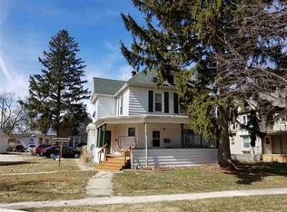 916 N 6th St, Rochelle, IL 61068