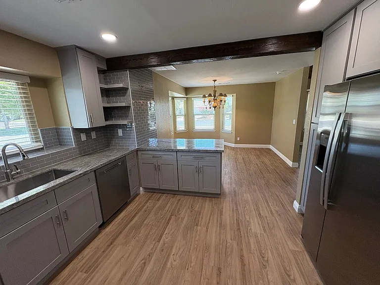 2322 E Vassar Dr — Photo 26