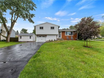 2 Kumquat Ln, Liverpool, NY, 13090