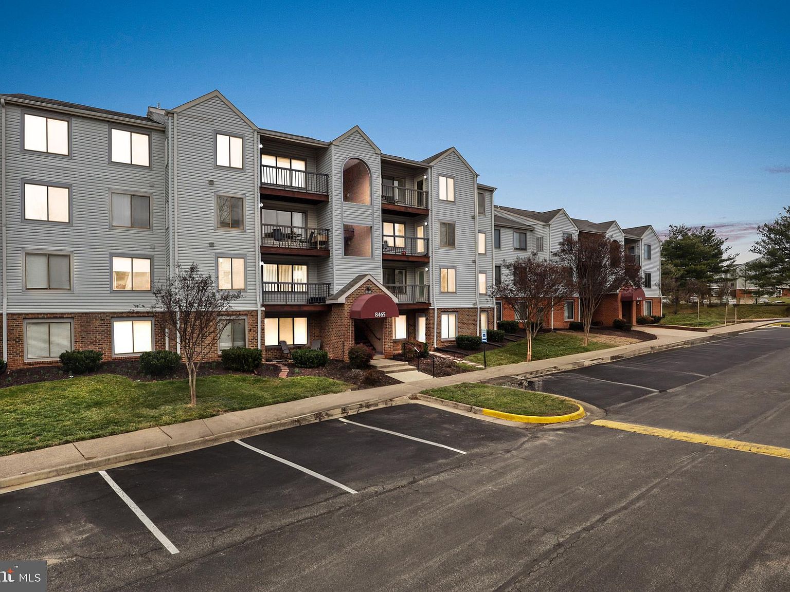 8465 Crozier Ct APT 301, Manassas, VA 20110 Zillow