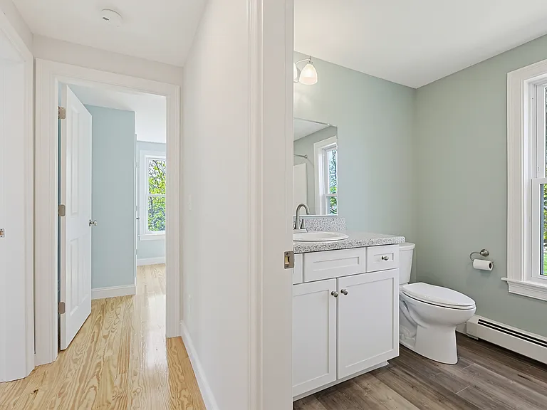 251 Lake St #1 — Photo 19