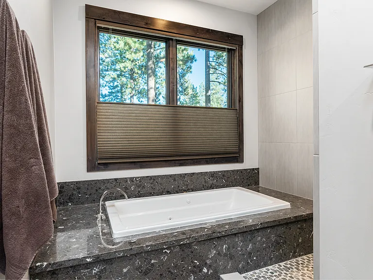 9265 Heartwood Dr — Photo 25