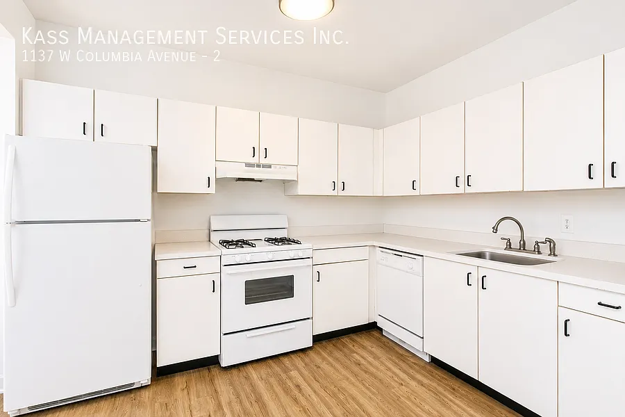Building Photo - 1137 W Columbia Ave #2