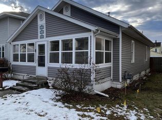 1230 Whiting St SW, Wyoming, MI 49509