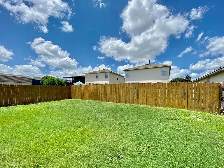 6608 Ferrystone Pass — Photo 33