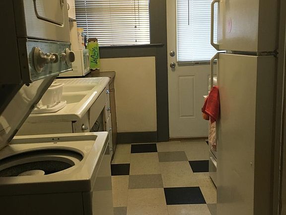 Kitchen - Washer/Dryer