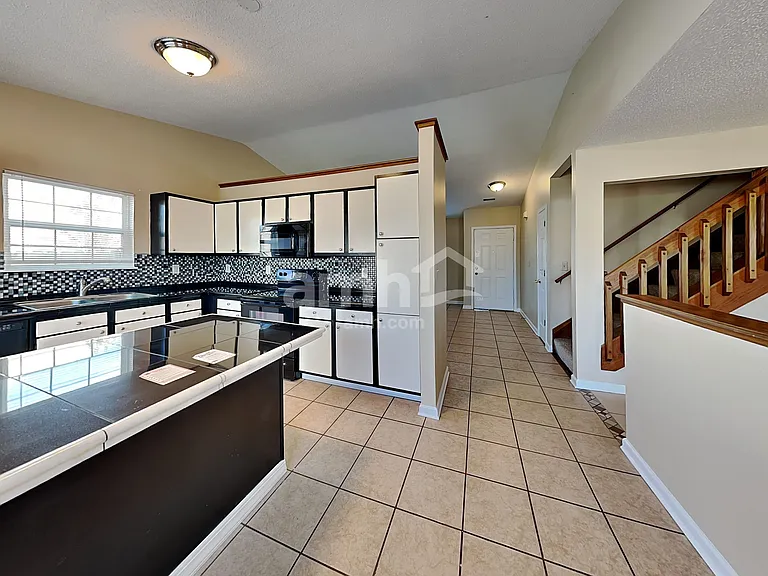 6470 Hazelhatch Dr — Photo 4