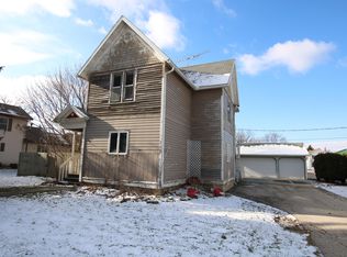 118 S 1st St, Oakfield, WI 53065