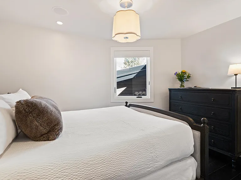809 S Aspen St #13 — Photo 6