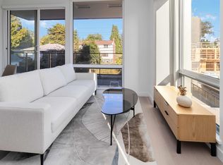 5212 Cambie St #206, Vancouver, BC V5Z 3B2