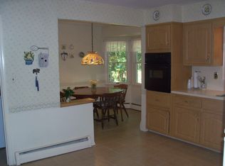 14 Alvord Ct, Greenlawn, NY 11740