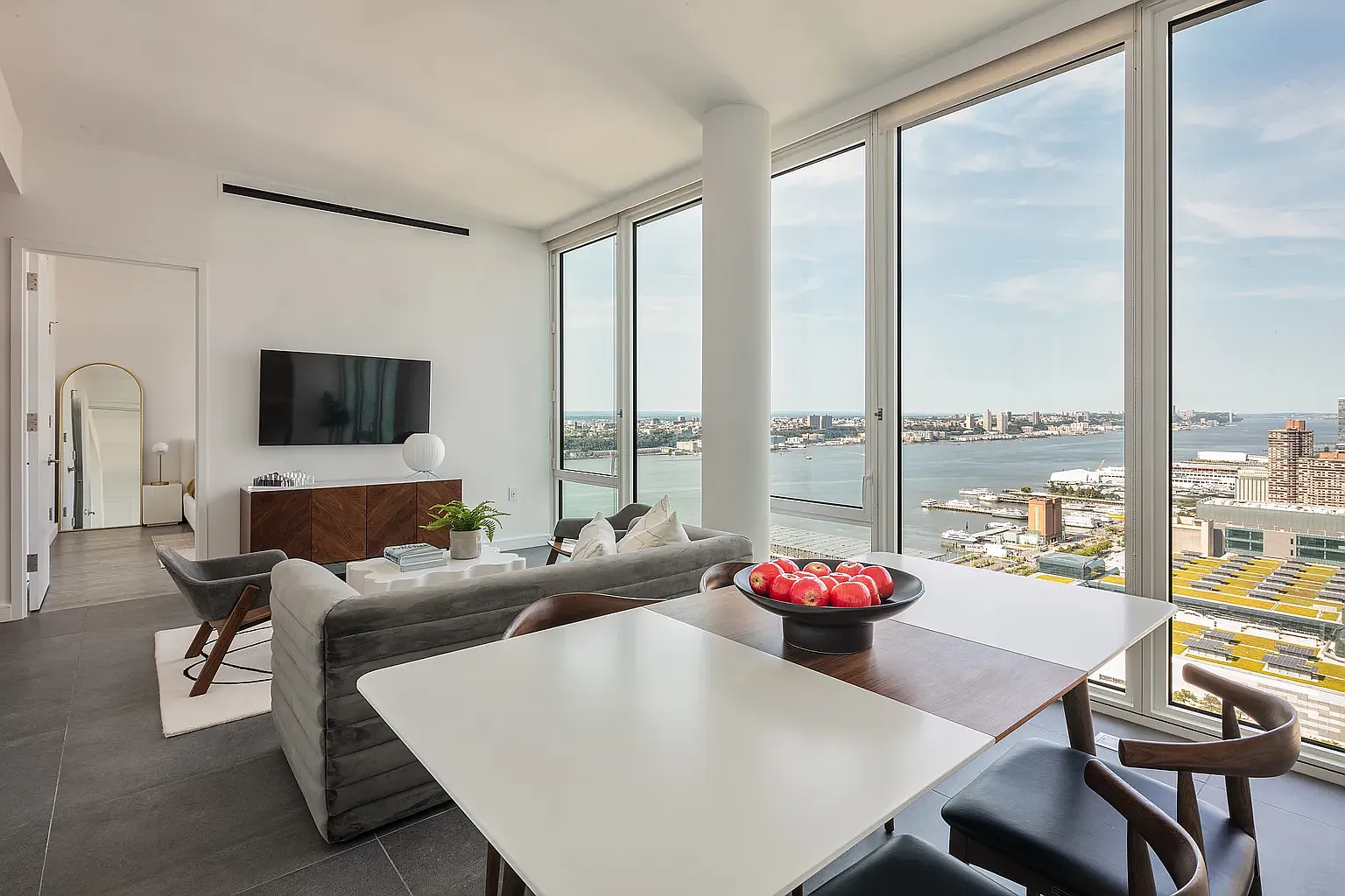 606 West 30th Street — Photo 3