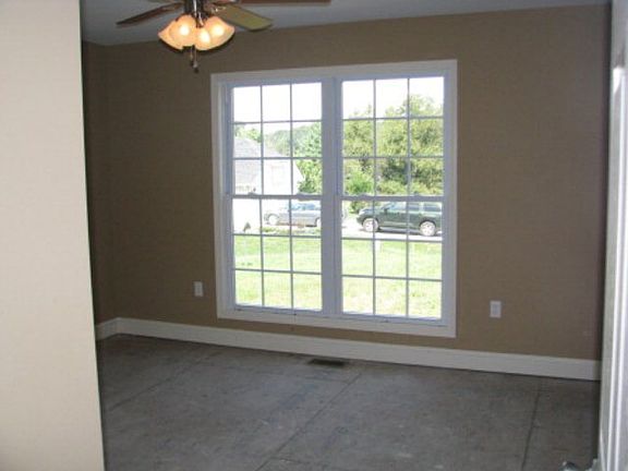 3rd image of 18527 Keeneland Ln Unit A