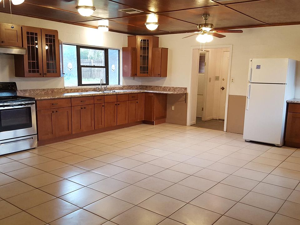 1st image of 15950 SE 255th Ave #1