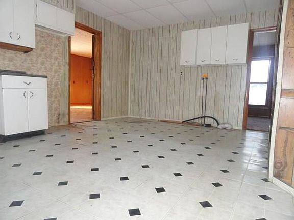 2nd image of 101 Union Ave