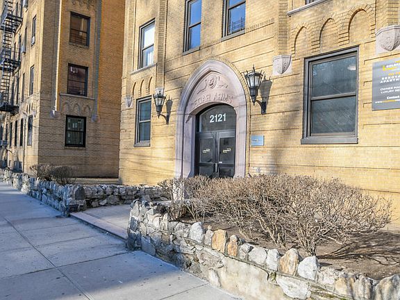 2nd image of 2175 Cedar Ave #Dtc-09a