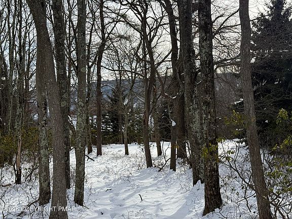 4th image of Upper Deer Valley Rd #18