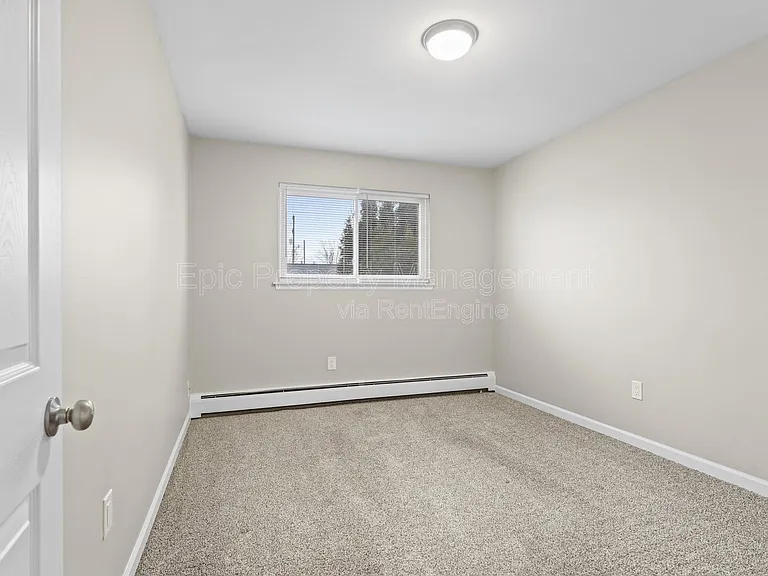 1427 Ford Ave #1 — Photo 7