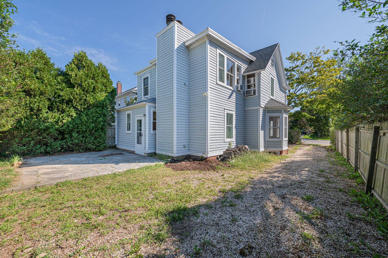 179 Elm St in Southampton Out East