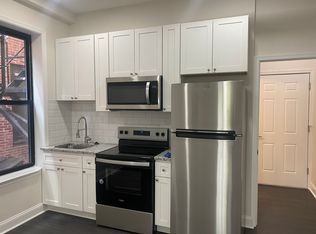 2226 Spruce St #1B, Philadelphia, PA 19103