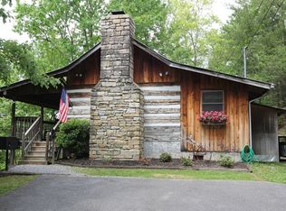 759 Jess Field Rd, Gatlinburg, TN 37738