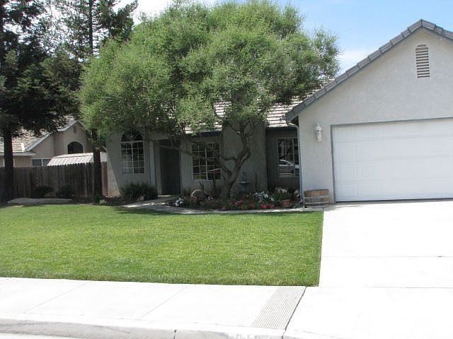 1st image of 3180 Holly Ct