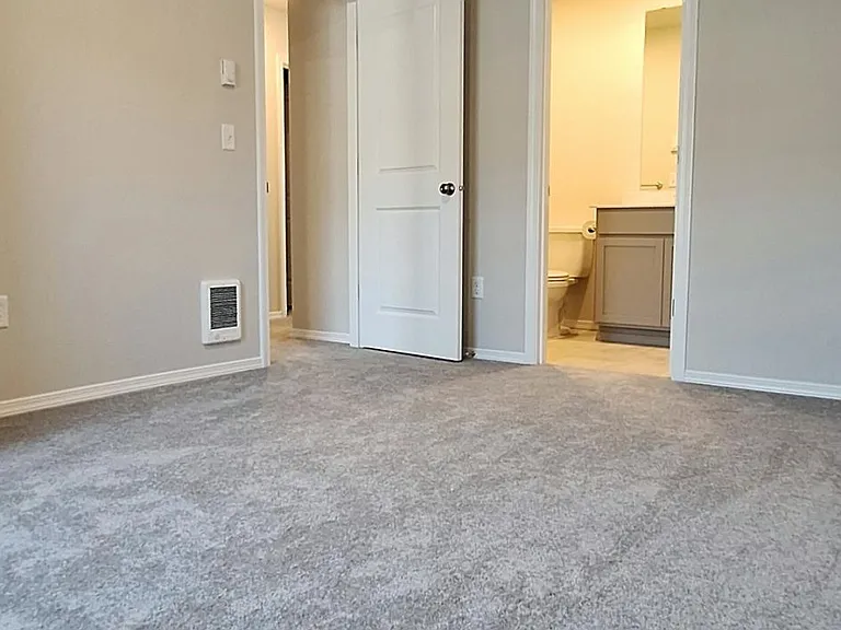 13459 193rd St E — Photo 13