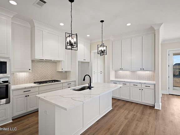 4th image of 523 Portner Way