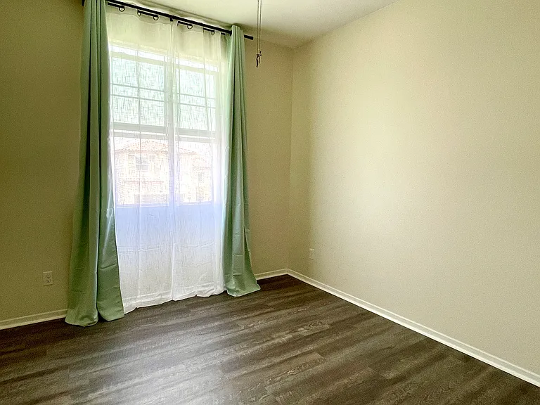 30589 Ticonderoga Ct — Photo 15