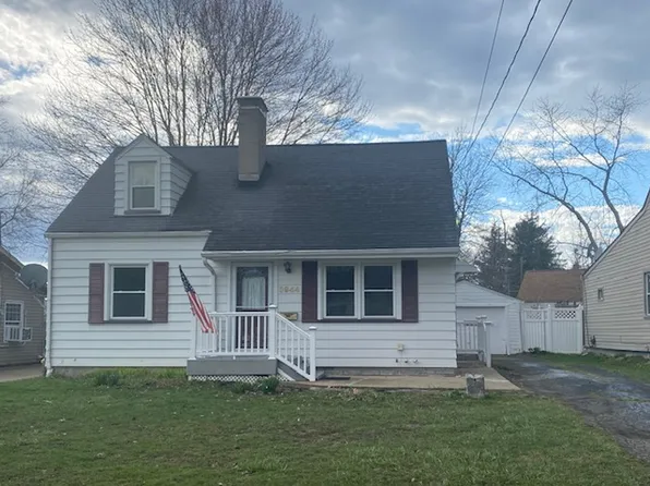 3944 Sylvia Ln, Youngstown, OH 44511