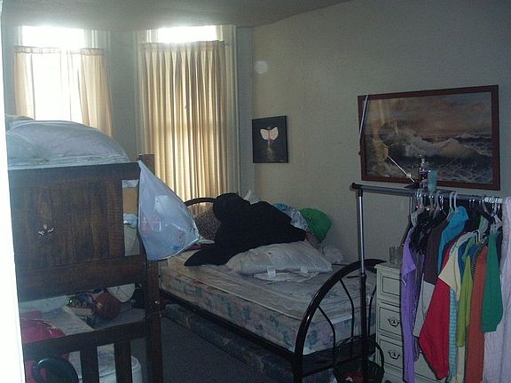 Apt 1 Bedroom 1
