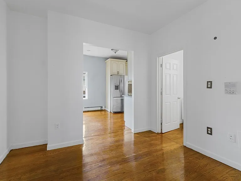 103 Winthrop St #3 — Photo 8