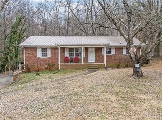 204 Hamilton Rd, Lexington, NC 27295