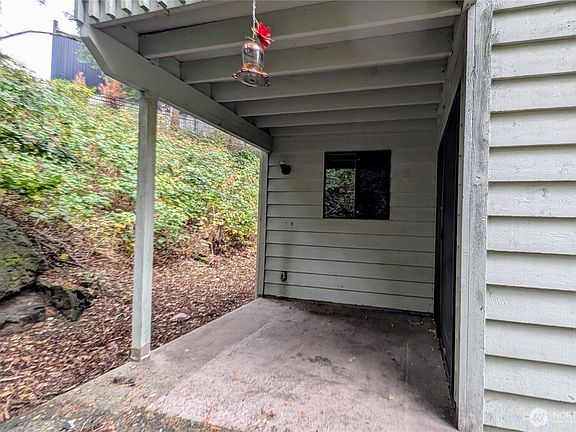 4th image of 1627 NE 199th Place