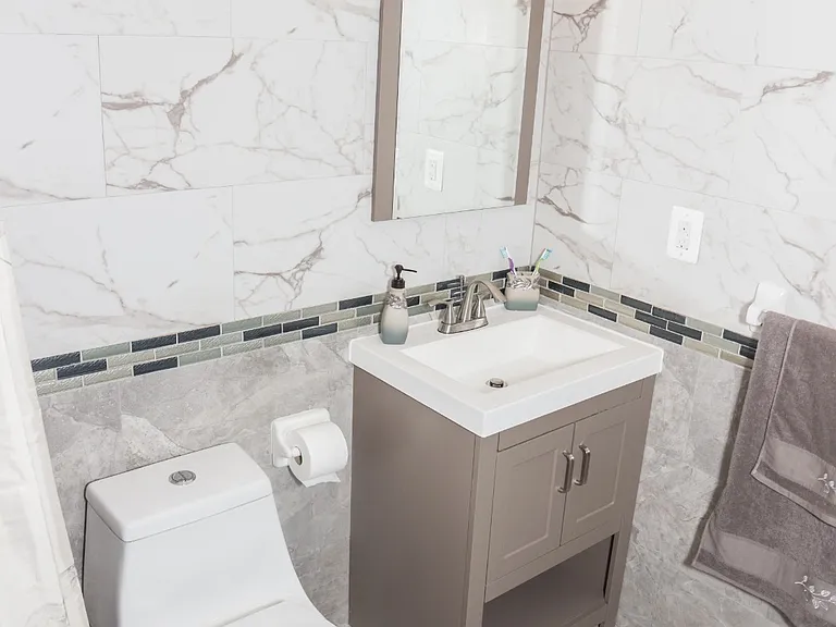305B8 S Main St #B8 — Photo 13