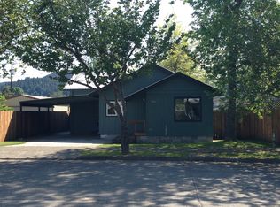 724 Front Ave SW, Castle Rock, WA 98611