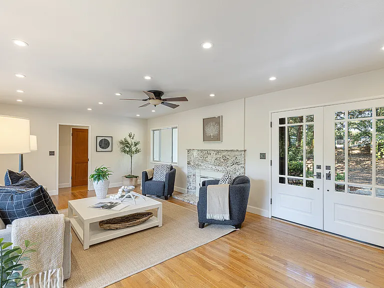525 Keyes Ave — Photo 7