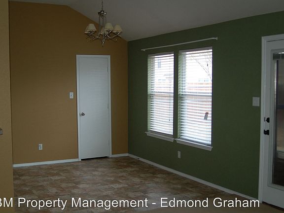 5th image of 1580 Wildflower Dr