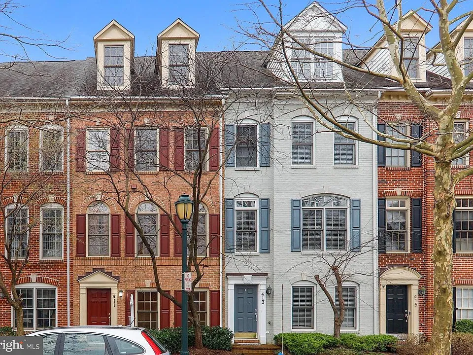 413 Oak Knoll Dr